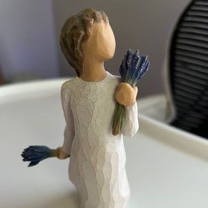 Willow Tree - Lavender Grace